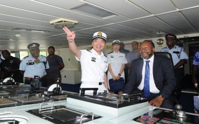 Top leaders of Vanuatu laud Chinese hospital ship’s visit