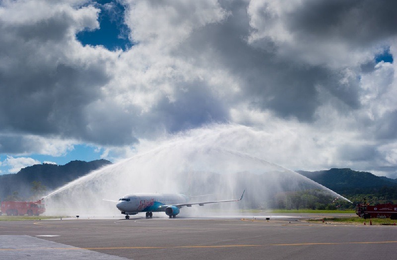  Air Vanuatu flight from Melbourne at the Bauerfield runway