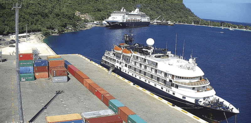 Dual berthing in Port Vila