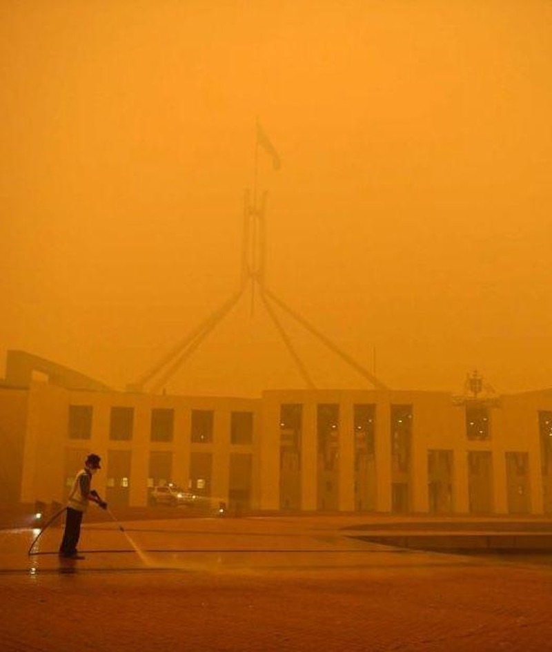 VANUATU ASSISTS AUSTRALIA