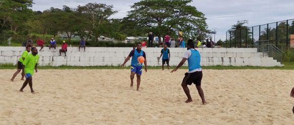 Vanuatu beach soccer on the rise again