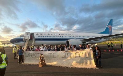Over 30 arrive as China-Vanuatu air link begins